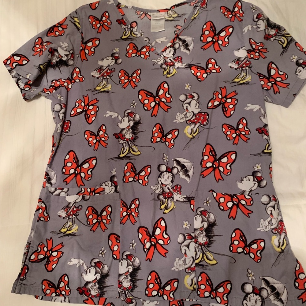Women’s scrub top